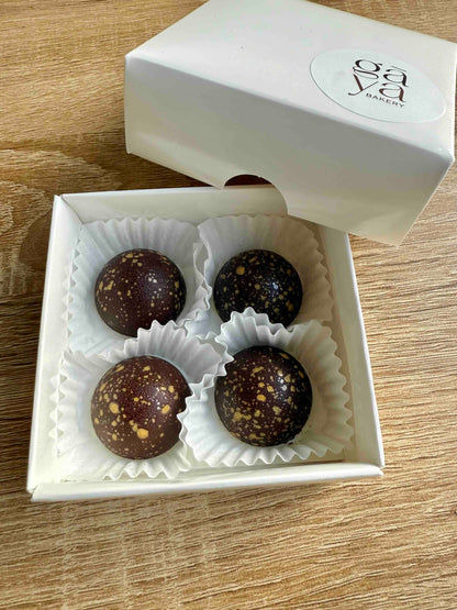 Box of 4 Chocolate &amp; Salted Caramel Bonbons
